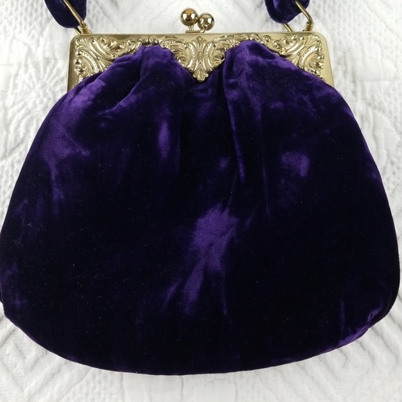 Handbags - VINTAGE VELVET HANDBAG